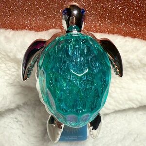 *SOLD ON MERCARI* Bath & Body Works Wallflower Holder Turtle Night Light NWT